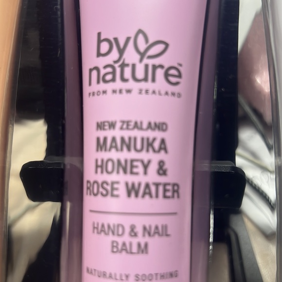 NIB by nature Hand & Nail balm 3 pc set - Picture 4 of 5